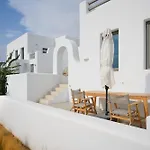 Kymo Luxury Paros Couette-café Kolympithres