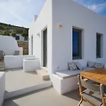 Couette-café Kymo Luxury Paros 4*