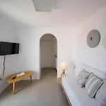Kymo Luxury Paros 4*