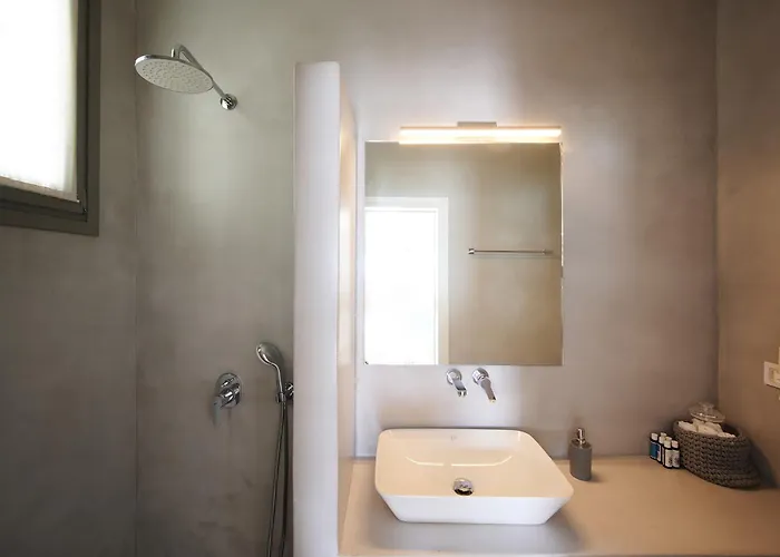 Kymo Luxury Paros 4* Κολυμπήθρες