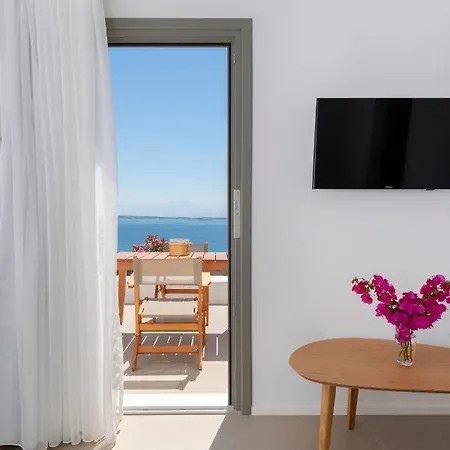 Kymo Luxury Paros Bed & Breakfast