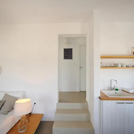 Couette-café Kymo Luxury Paros 4*